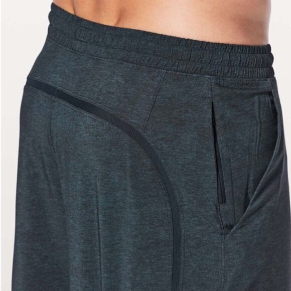 Lululemon Pace Breaker Out Of Mind Liner 9" Size S - Picture 5 of 12